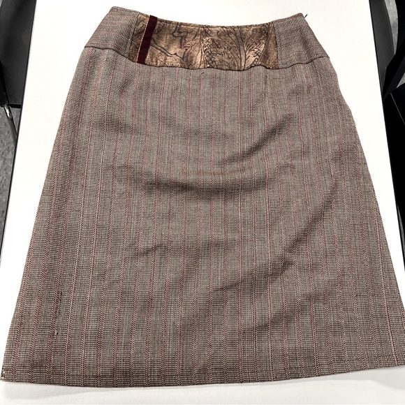 Harve Benard Dresses & Skirts - Harve Benard Wool Pencil Brown 100% Lama Wool Sz 6 Suede Print Top Zip Up Side